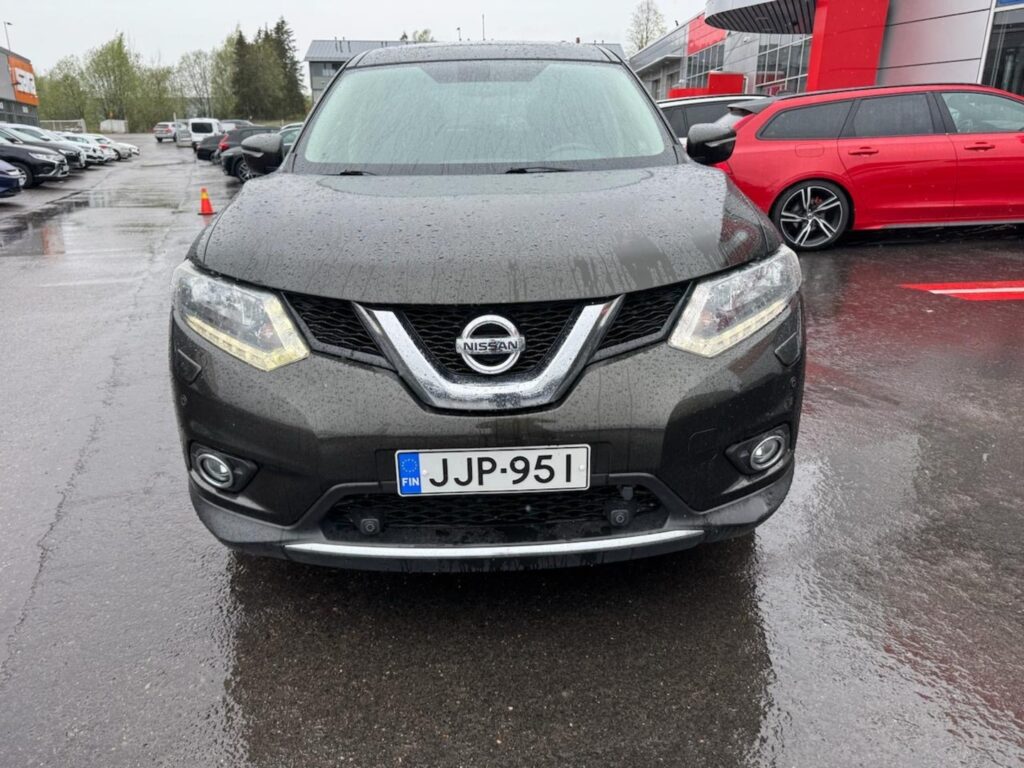 Nissan - X-Trail - dCi 130 Acenta 2WD Xtronic Moonroof Nissan - X-Trail - dCi 130 Acenta 2WD Xtronic Moonroof - Maastoauto