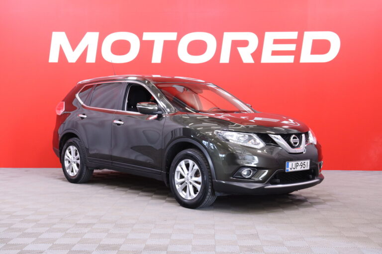 Nissan - X-Trail - dCi 130 Acenta 2WD Xtronic Moon // Lasikatto / Vetokoukku / Bluetooth // - Maastoauto