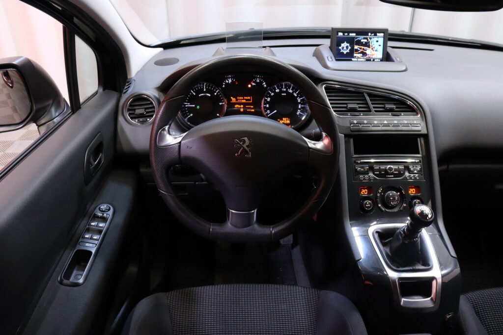 Peugeot - 5008 - Allure HDI 150 7-p Peugeot - 5008 - Allure HDI 150 7-p - Tila-auto