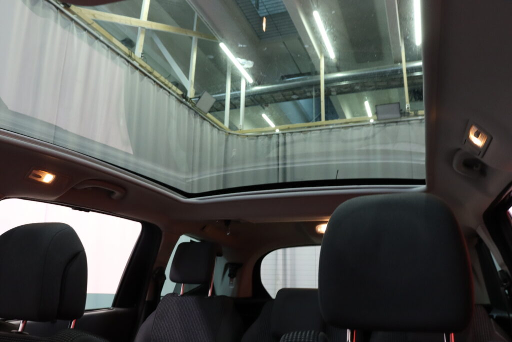 Peugeot - 5008 - Allure HDI 150 7-p Peugeot - 5008 - Allure HDI 150 7-p - Tila-auto
