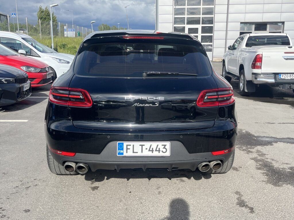 Porsche - Macan - S Diesel Porsche - Macan - S Diesel - Maastoauto