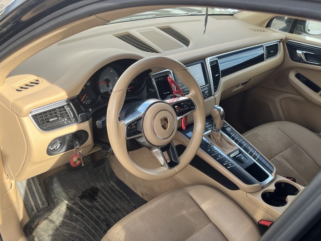 Porsche - Macan - S Diesel Porsche - Macan - S Diesel - Maastoauto