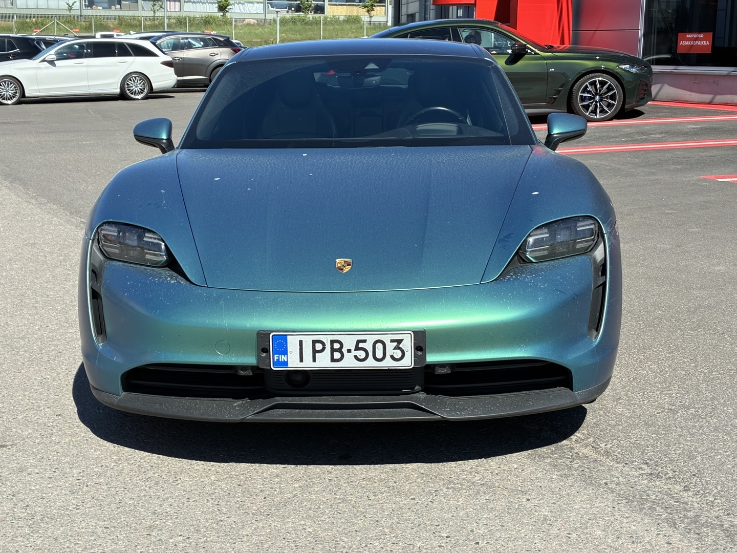 Porsche - Taycan - Base 350 kW 93kWh Battery Performance+ - Sedan
