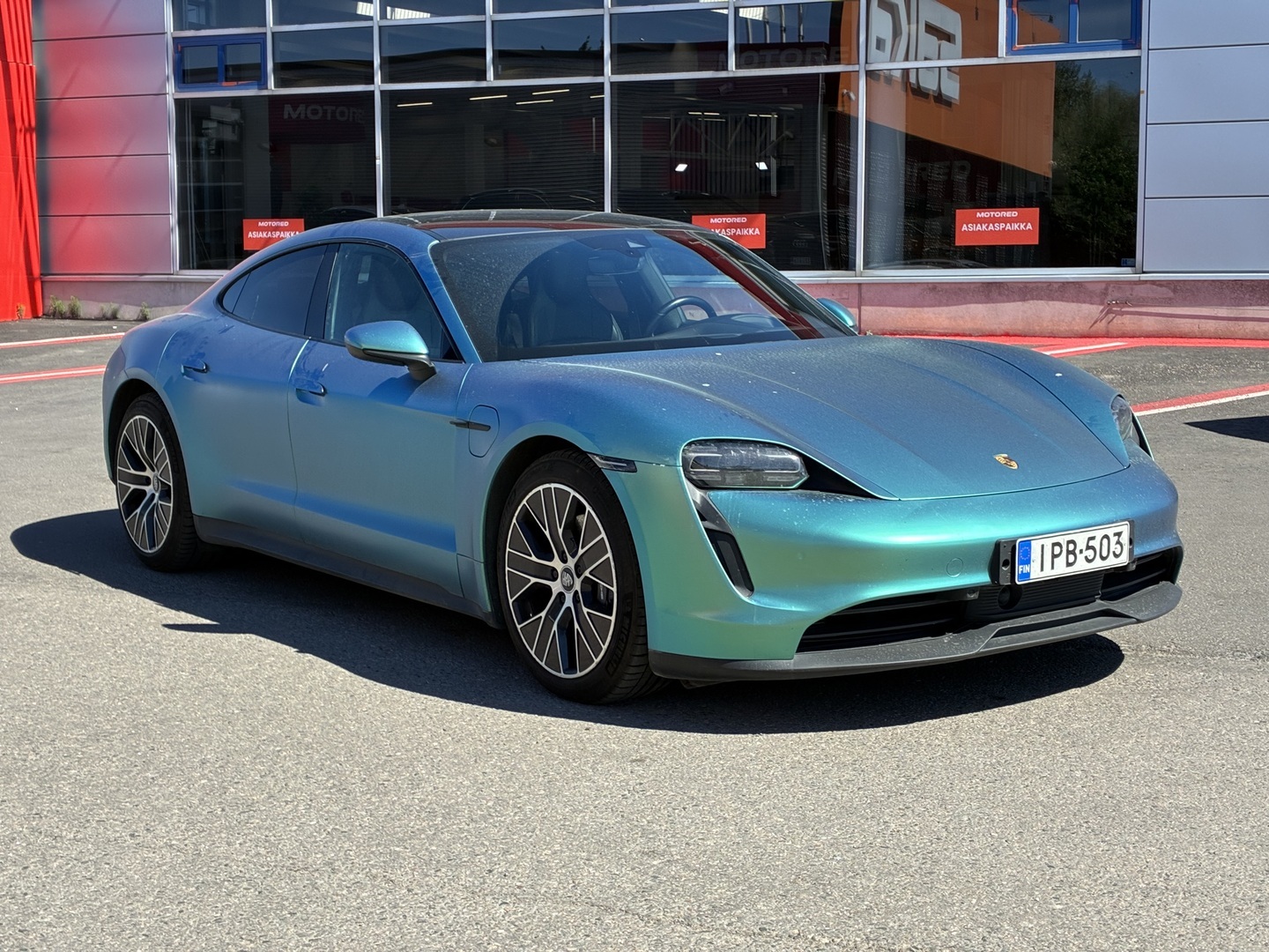 Porsche - Taycan - Base 350 kW 93kWh Battery Performance+ - Sedan