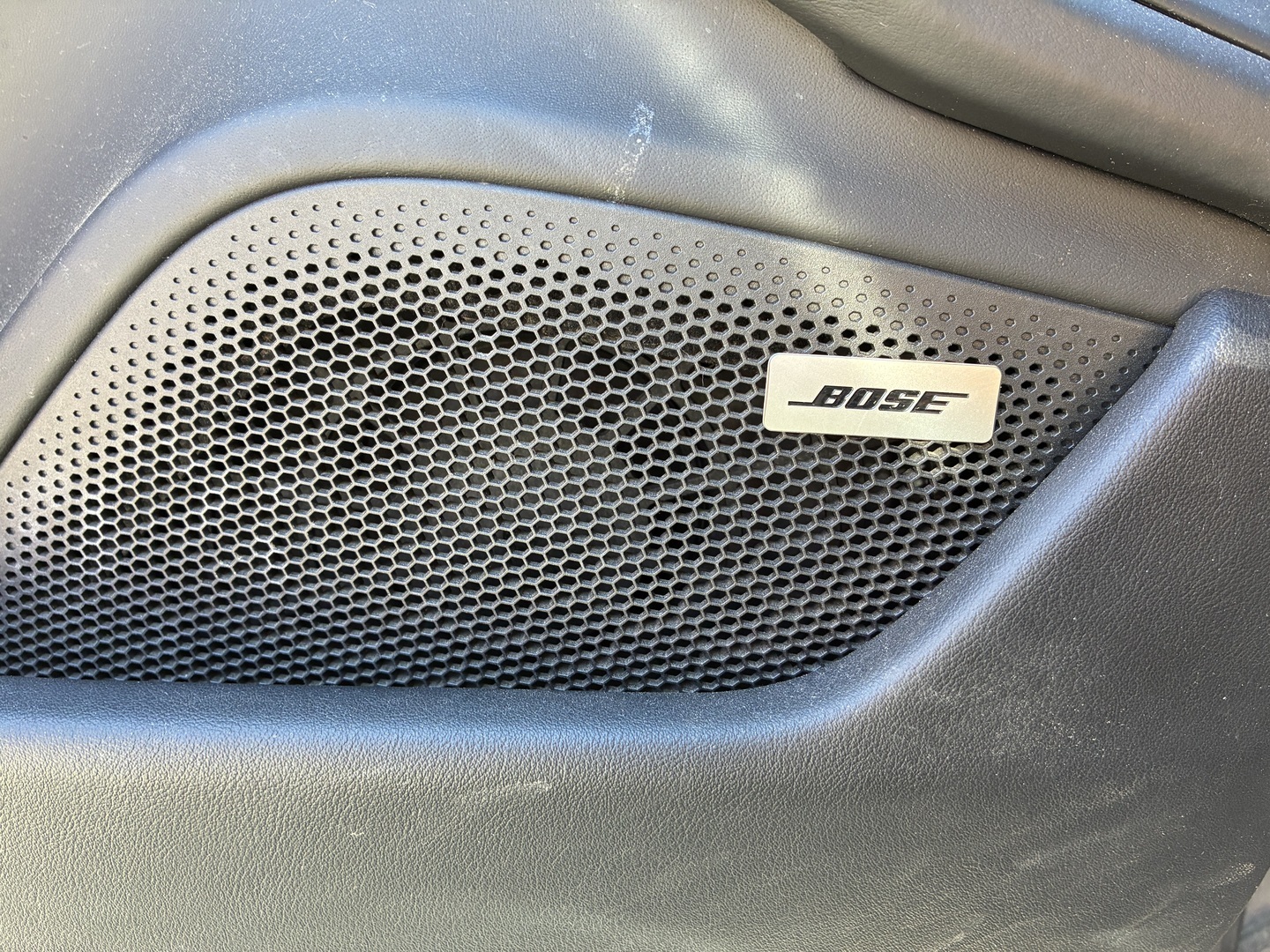 Porsche - Taycan - Base 350 kW 93kWh Battery Performance+ - Sedan