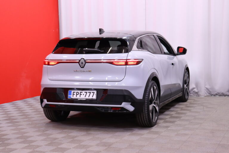Renault - Megane - E-Tech electric 60kWh 220hv Techno // 1-Omisteinen / Suomi-Auto / ACC / 360 / Lämpöpumppu // - Viistoperä