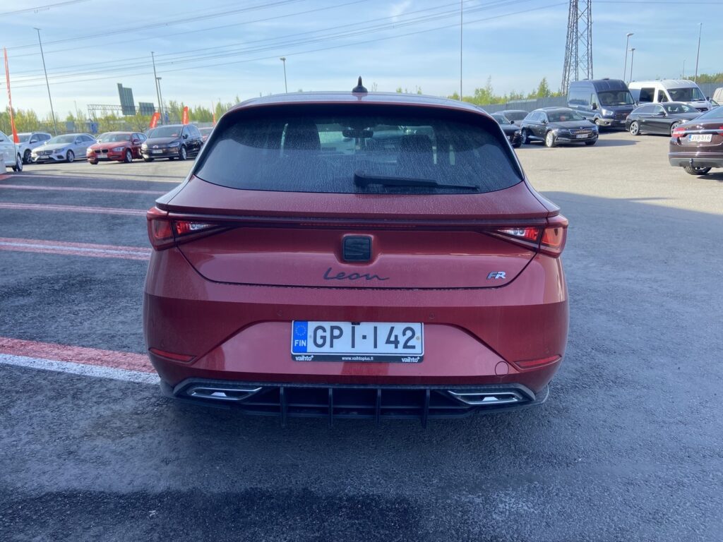 Seat - Leon - 1,5 eTSI 150 Hybrid FR DSG Seat - Leon - 1,5 eTSI 150 Hybrid FR DSG - Viistoperä