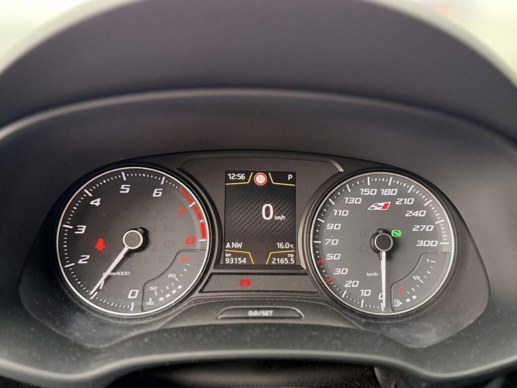 Seat - Leon ST - // Suomi-auto / LED / ACC / Perf.istuimet / Webasto / Miltek putkisto / Racingline intake / SEAT Sound system / Navi // Seat - Leon ST - // Suomi-auto / LED / ACC / Perf.istuimet / Webasto / Miltek putkisto / Racingline intake / SEAT Sound system / Navi // - Farmari
