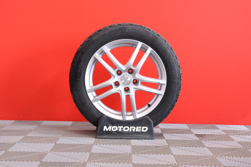 tuotekuva-Skoda-Octavia-EUM-828-2026-05-04-140603-32 tuotekuva-Skoda-Octavia-EUM-828-2026-05-04-140603-32