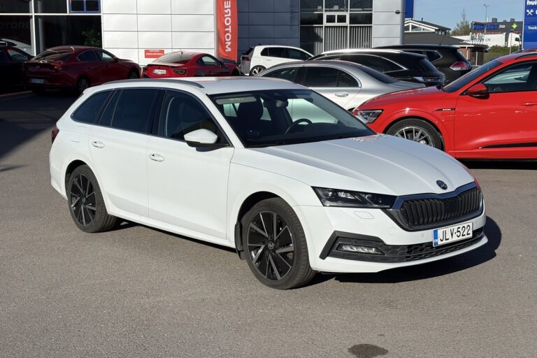 Skoda - Octavia - Combi 1,4 TSI PHEV Style iV DSG Autom // Kamera / Webasto / ACC / Digimittari // - Farmari