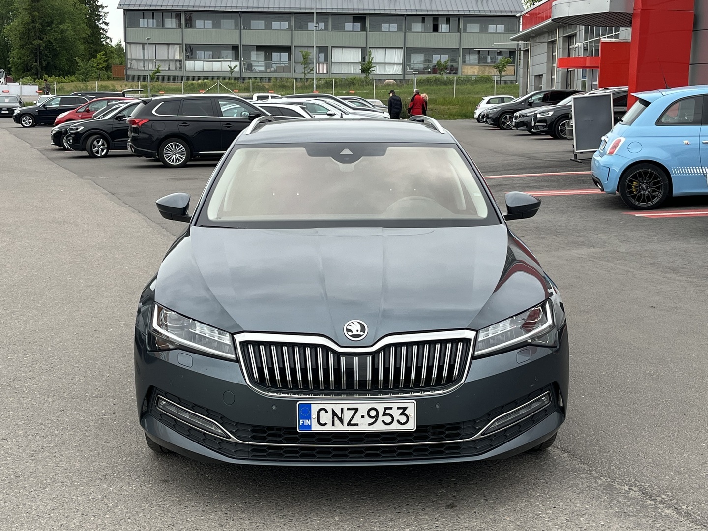 Skoda - Superb - Combi 2,0 TDI 190 Style DSG // 1-om. Suomi / Merkkihuollettu / Matrix / Webasto / ACC / Digimittaristo / Canton / Kamera // - Farmari