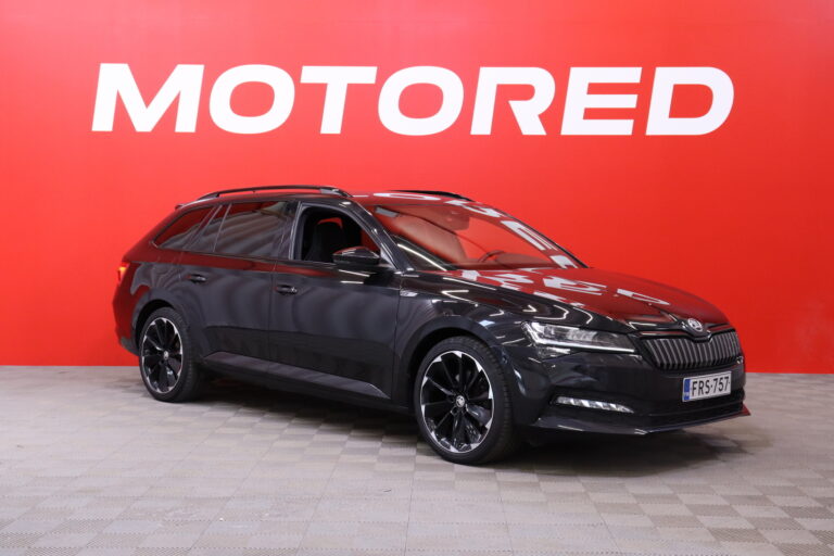 Skoda - Superb - Combi 1.4 TSI PHEV SportLine iV DSG Autom. // Canton / Matrix LED / Webasto / ACC / Vetokoukku / Navi / AppleCarPlay // - Farmari