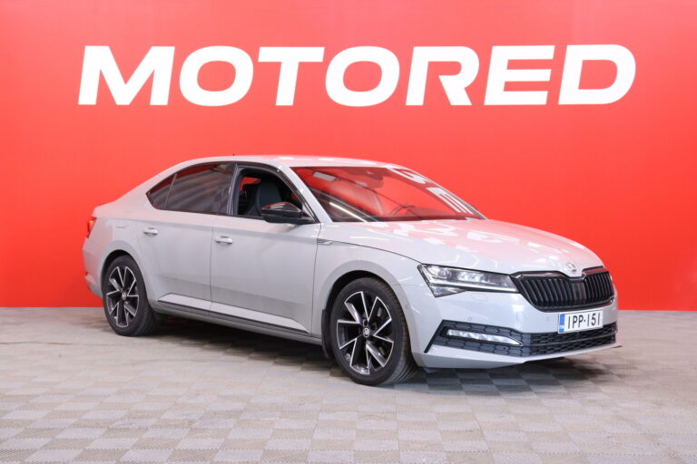 Skoda - Superb - 1.5 TSI ACT SportLine DSG Autom. // Webasto / ACC / Matrix / Sähköpenkki muistilla / SmartLink / Koukku / - Sedan