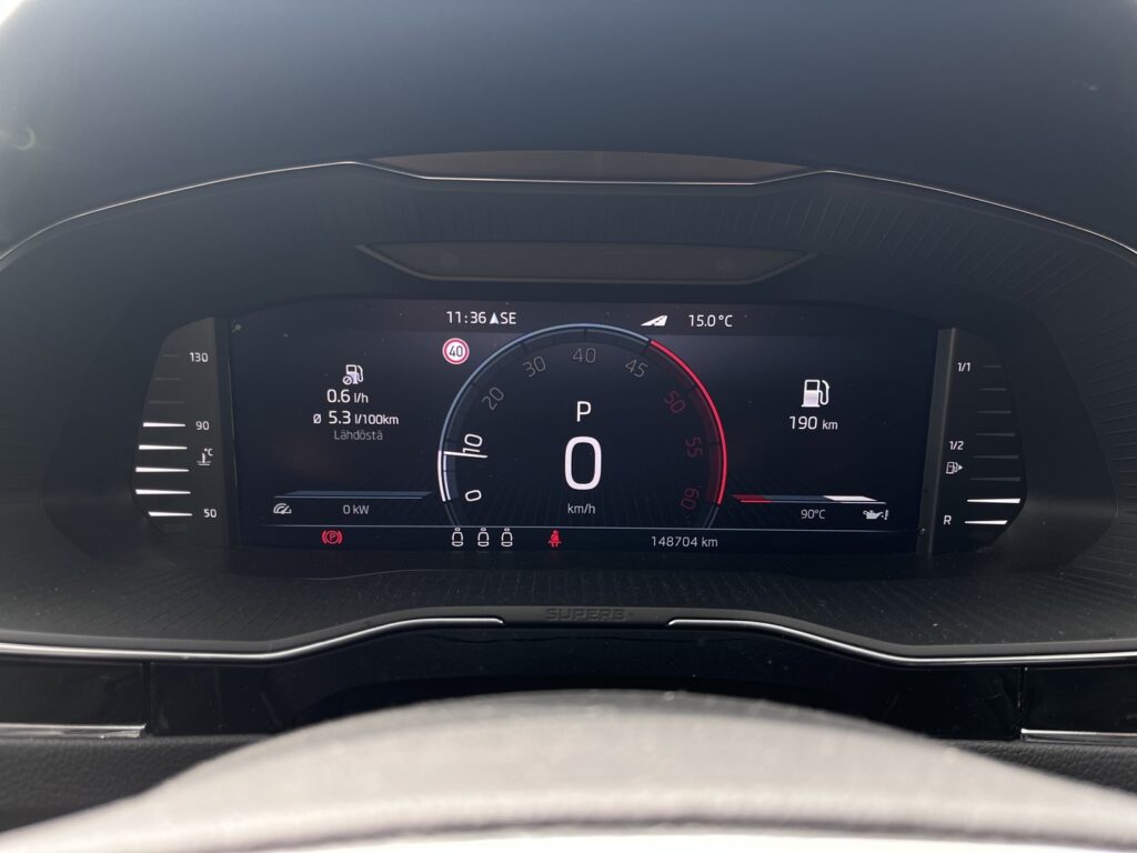 Skoda - Superb - Combi 2.0 TDI 150 L&K DSG Autom // ACC / Canton / Matrix / Keyless // Skoda - Superb - Combi 2.0 TDI 150 L&K DSG Autom // ACC / Canton / Matrix / Keyless // - Farmari