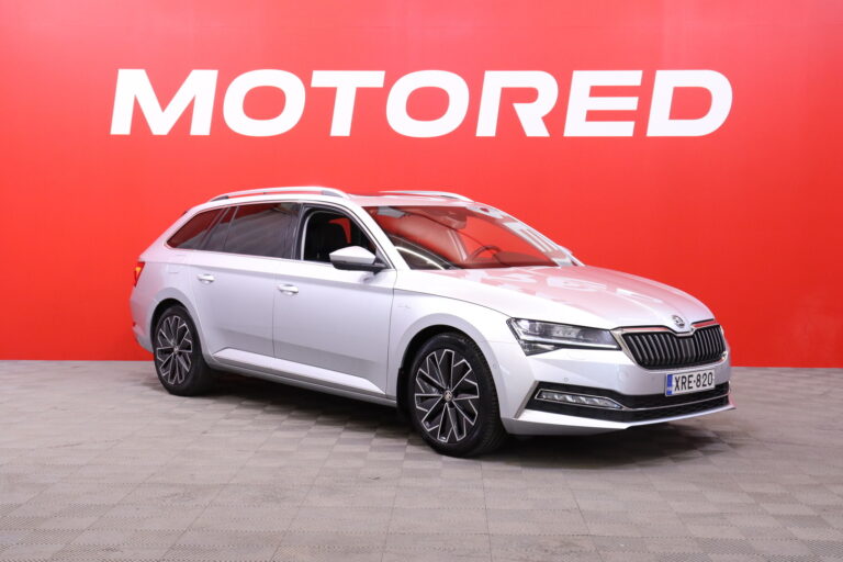 Skoda - Superb - Combi 2.0 TDI 150 L&K DSG Autom // Webasto / Laurin & Klement / CANTON / 360° / Vetokoukku / AppleCarPlay / Navi // - Farmari