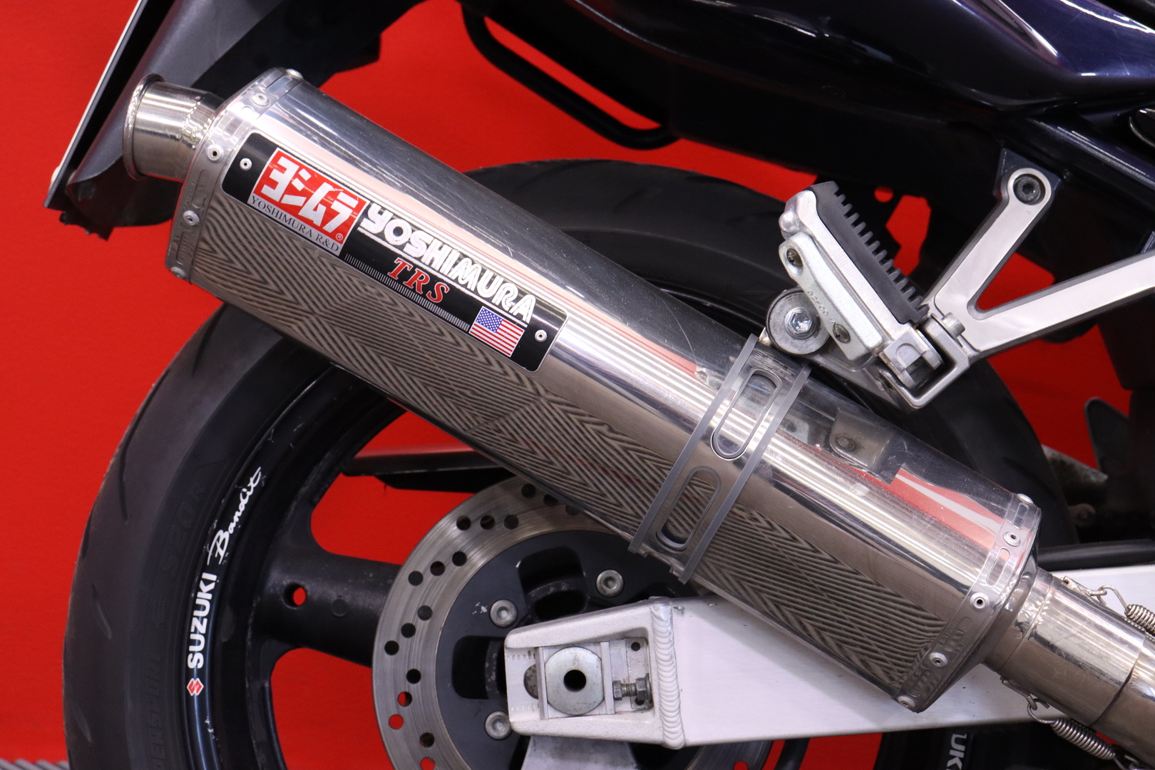 Suzuki - GSF - 1200 S Bandit // Suomi-pyörä / Huoltokirja / Yoshimura // - Moottoripyörä