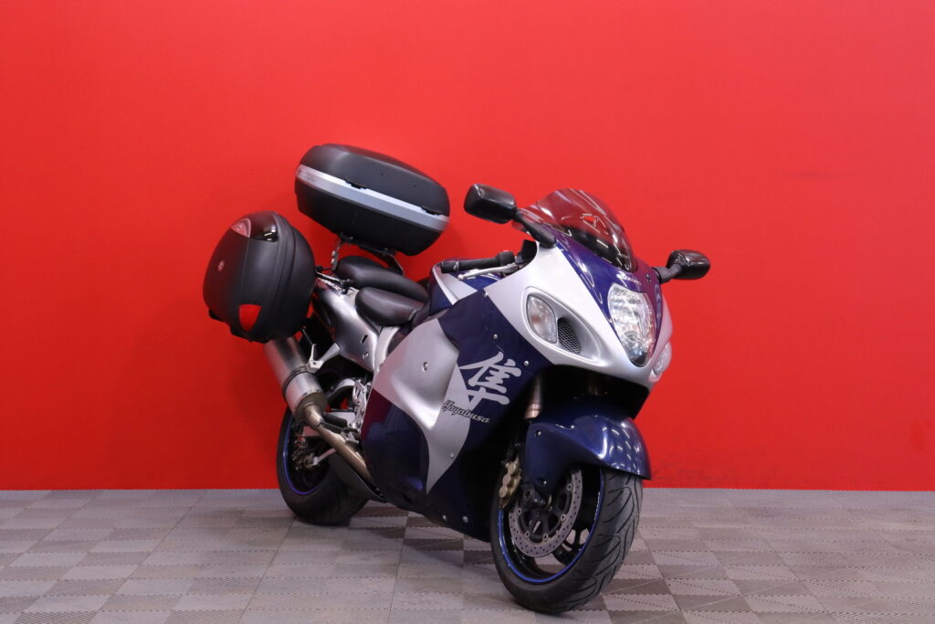 Suzuki - GSX - 1300R Hayabusa *Suomipyörä, Slipari, Ketjurasvari* Suzuki - GSX - 1300R Hayabusa *Suomipyörä, Slipari, Ketjurasvari* - Moottoripyörä