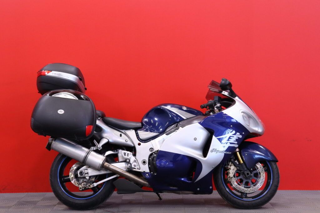 Suzuki - GSX - 1300R Hayabusa *Suomipyörä, Slipari, Ketjurasvari* Suzuki - GSX - 1300R Hayabusa *Suomipyörä, Slipari, Ketjurasvari* - Moottoripyörä