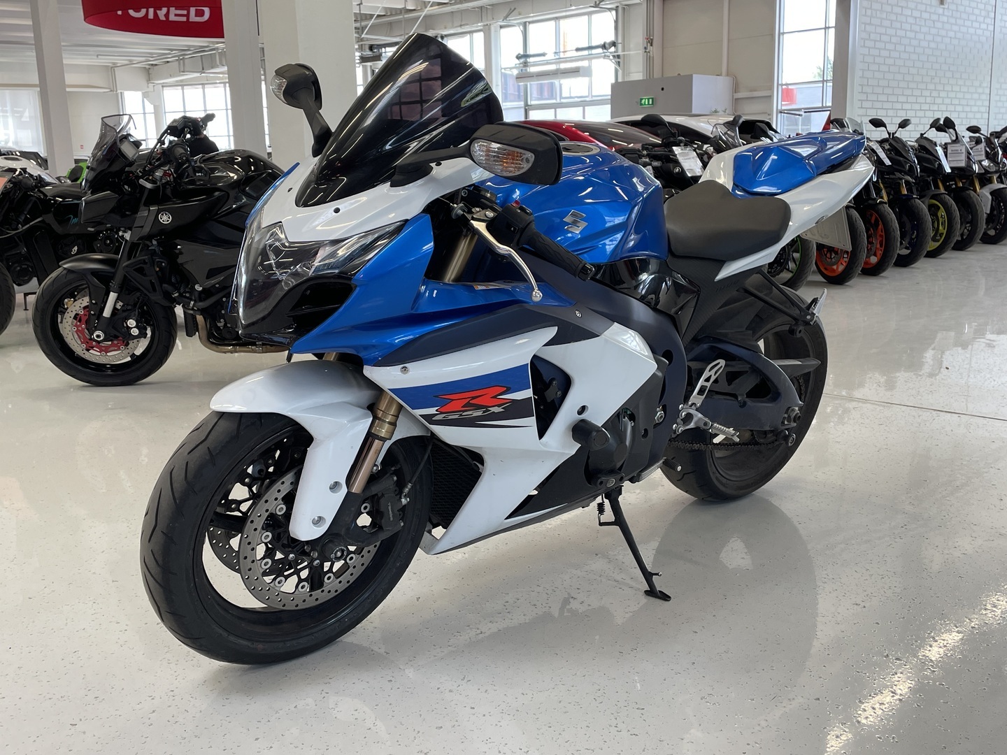Suzuki - GSX-R - 1000 // Yoshimura / Huoltokrija / Ducktail // - Moottoripyörä