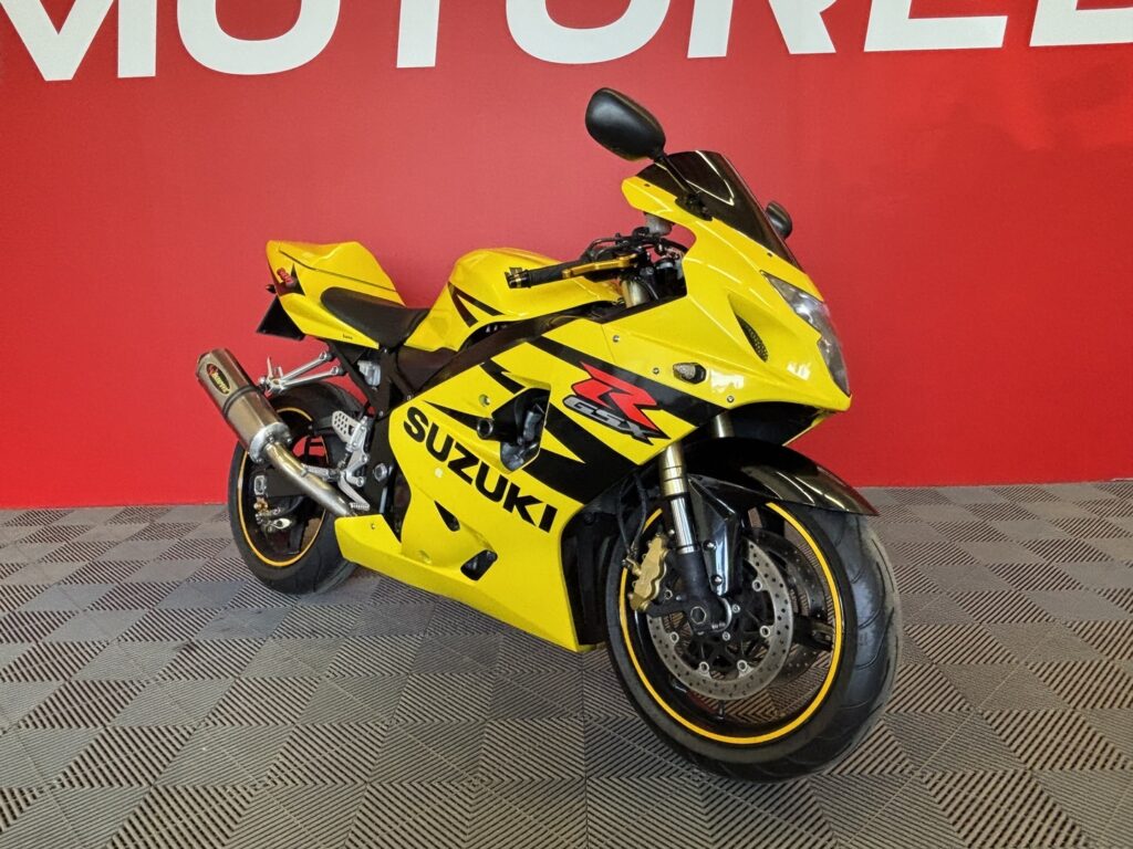 Suzuki - GSX-R - 600 // Juuri saapunut / Akrapovic / Huoltokirja / Uudet renkaat / Suomi-pyörä // Suzuki - GSX-R - 600 // Juuri saapunut / Akrapovic / Huoltokirja / Uudet renkaat / Suomi-pyörä // - Moottoripyörä