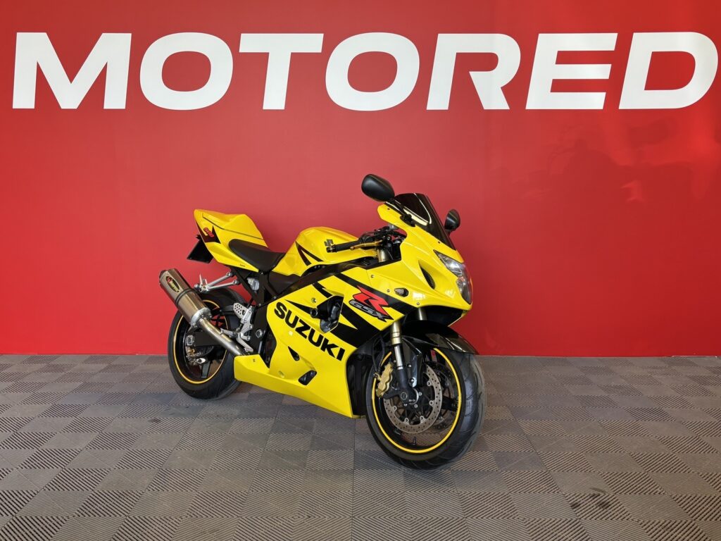 Suzuki - GSX-R - 600 // Juuri saapunut / Akrapovic / Huoltokirja / Uudet renkaat / Suomi-pyörä // Suzuki - GSX-R - 600 // Juuri saapunut / Akrapovic / Huoltokirja / Uudet renkaat / Suomi-pyörä // - Moottoripyörä