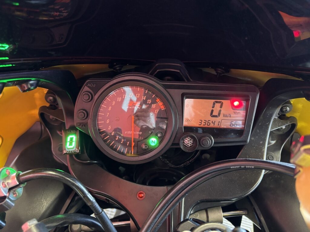 Suzuki - GSX-R - 600 // Juuri saapunut / Akrapovic / Huoltokirja / Uudet renkaat / Suomi-pyörä // Suzuki - GSX-R - 600 // Juuri saapunut / Akrapovic / Huoltokirja / Uudet renkaat / Suomi-pyörä // - Moottoripyörä