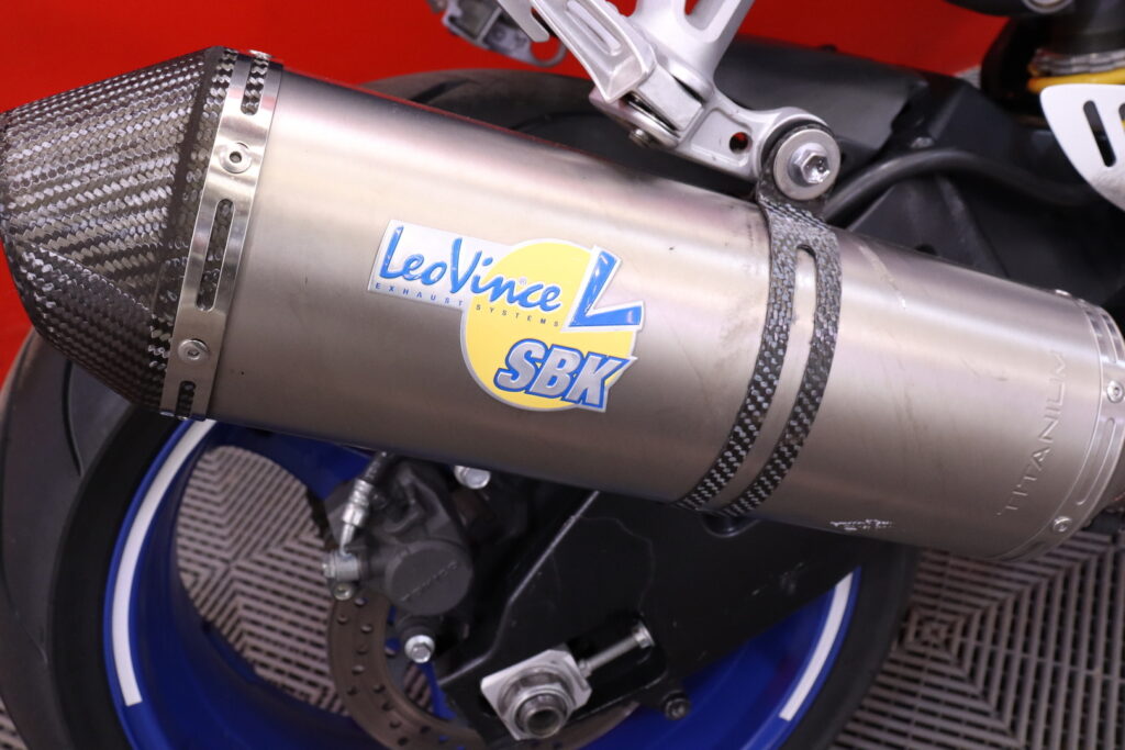 Suzuki - GSX-R - 1000 // Juuri saapunut! / Ducktail / Vaihdenäyttö / Tokico // Suzuki - GSX-R - 1000 // Juuri saapunut! / Ducktail / Vaihdenäyttö / Tokico // - Moottoripyörä