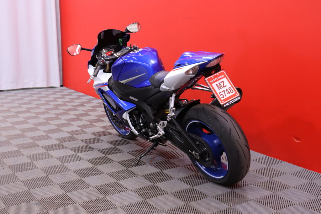 Suzuki - GSX-R - 1000 // Juuri saapunut! / Ducktail / Vaihdenäyttö / Tokico // Suzuki - GSX-R - 1000 // Juuri saapunut! / Ducktail / Vaihdenäyttö / Tokico // - Moottoripyörä
