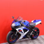 Suzuki - GSX-R - 600 // Suomi-pyörä / Ohjausiskunvaimennin / 2x-avain // - Moottoripyörä