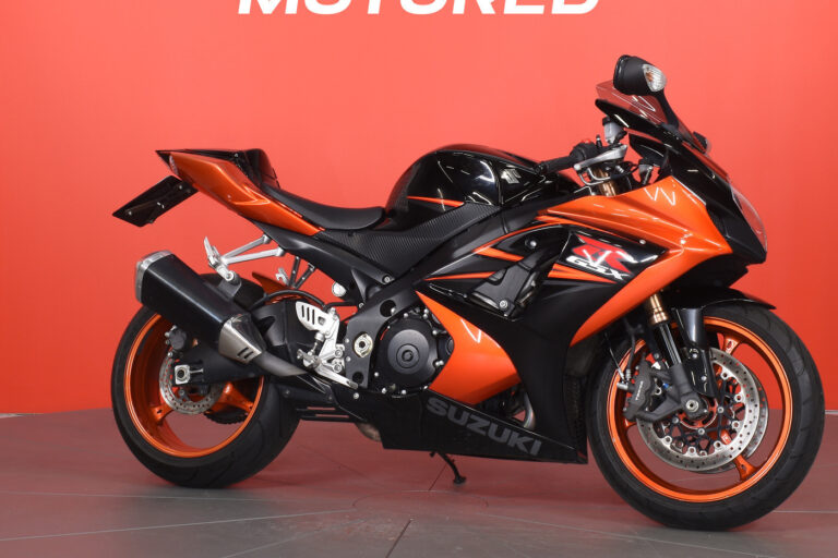 Suzuki - GSX-R - 1000 // Suomi-pyörä / Yoshimura / Juuri tullut // - Moottoripyörä