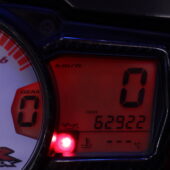 Suzuki - GSX-R - 750 // Suomi-pyörä / Putkisto / Ducktail / Ohjausiskari / Kaatumatapit // - Moottoripyörä