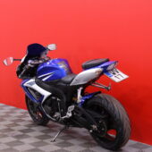 Suzuki - GSX-R - 750 // Suomi-pyörä / Putkisto / Ducktail / Ohjausiskari / Kaatumatapit // - Moottoripyörä