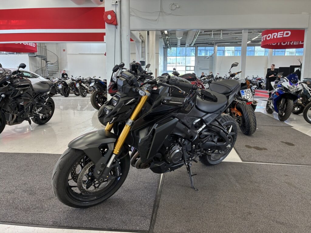 Suzuki - GSX-S - 1000 // Juuri saapunut! / Suomi-pyörä // Suzuki - GSX-S - 1000 // Juuri saapunut! / Suomi-pyörä // - Moottoripyörä