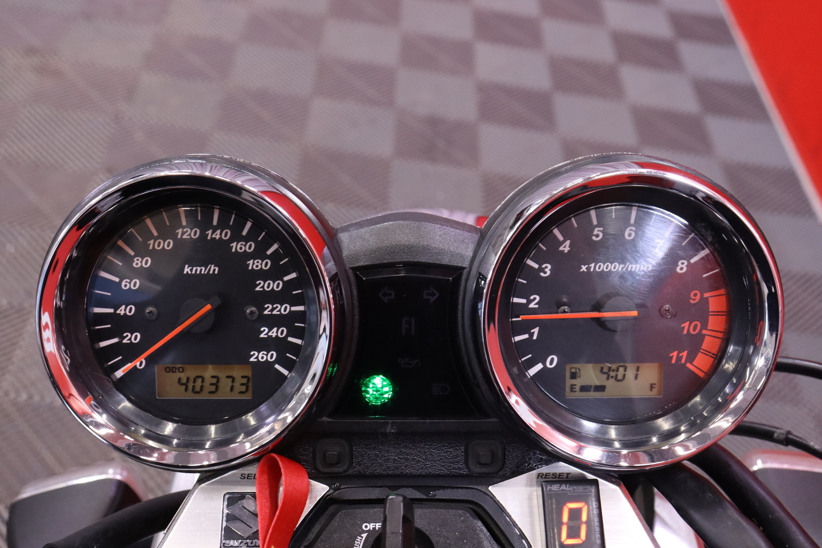 Suzuki - GSX - 1400 // Suomi-pyörä / Yoshimura putkisto // - Moottoripyörä