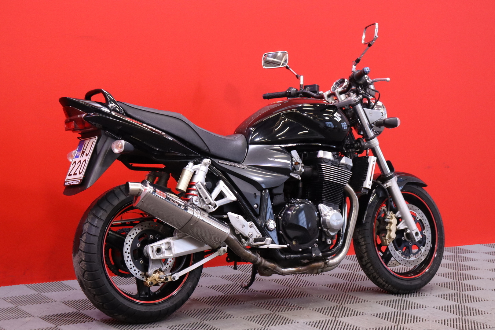Suzuki - GSX - 1400 // Suomi-pyörä / Yoshimura putkisto // - Moottoripyörä