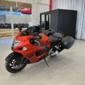 Suzuki - GSX - 1300R Hayabusa // Juuri saapunut / Suomi-pyörä / Laukut // - Moottoripyörä