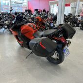 Suzuki - GSX - 1300R Hayabusa // Juuri saapunut / Suomi-pyörä / Laukut // - Moottoripyörä