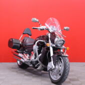 Suzuki - INTRUDER - M1800R // Suomi-pyörä / Huoltokirja / Sissybar / Kaatumaraudat / 2x laukut // - Moottoripyörä