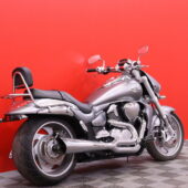 Suzuki - INTRUDER - M1800R // Cobra Putkisto / Huoltokirja / Sissybar // - Moottoripyörä