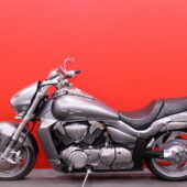 Suzuki - INTRUDER - M1800R // Cobra Putkisto / Huoltokirja / Sissybar // - Moottoripyörä