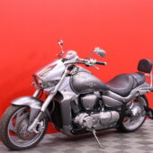 Suzuki - INTRUDER - M1800R // Cobra Putkisto / Huoltokirja / Sissybar // - Moottoripyörä