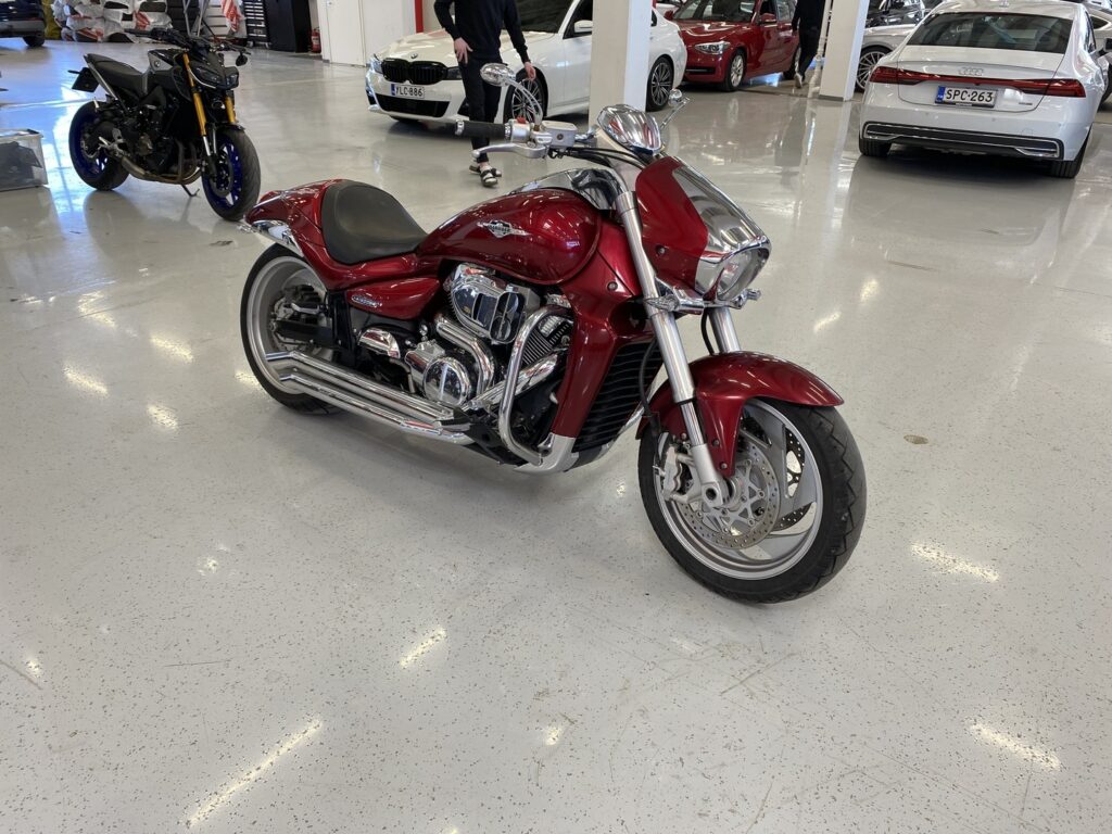 Suzuki - INTRUDER - M1800R // Hooker putkisto / Supercharger / LED / Powercommander // - Moottoripyörä