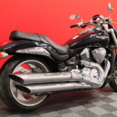 Suzuki - INTRUDER - M1800R // 1. Om. Suomi-pyörä / Ducktail / Kotiintoimitus! // - Moottoripyörä