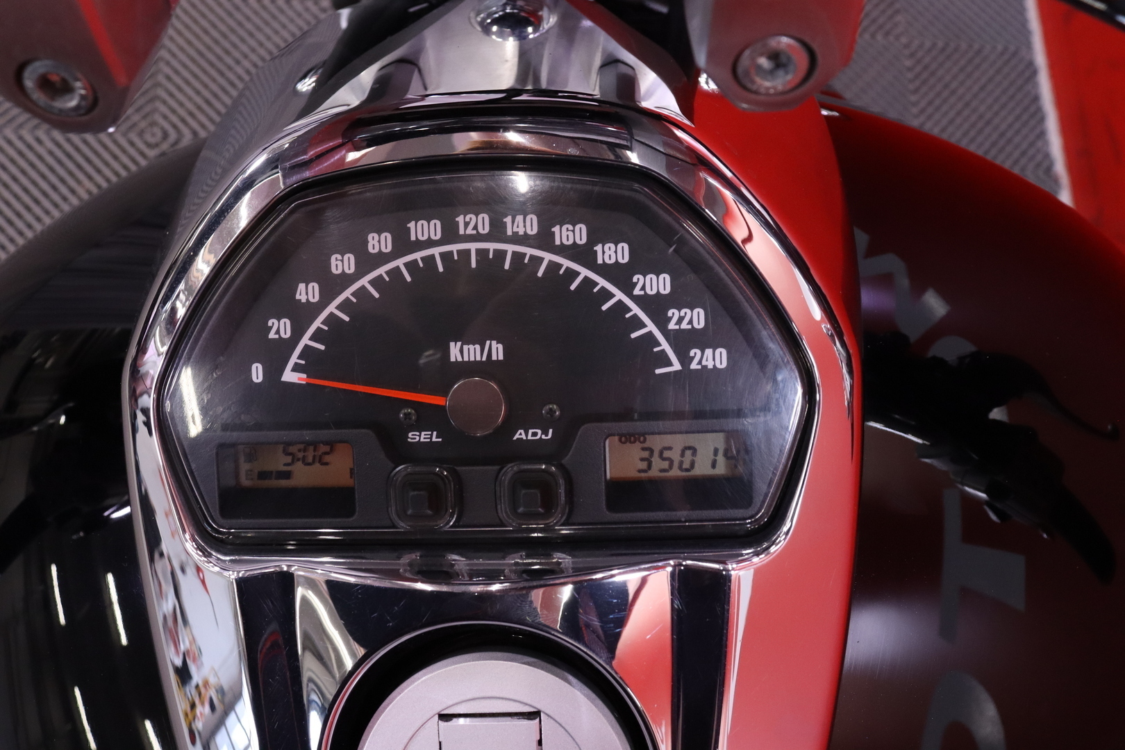 Suzuki - INTRUDER - M1800R // Huoltokirja / Sissybar / Suomi-Pyörä // - Moottoripyörä