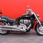 Suzuki - INTRUDER - M1800R // Huoltokirja / Sissybar / Suomi-Pyörä // - Moottoripyörä