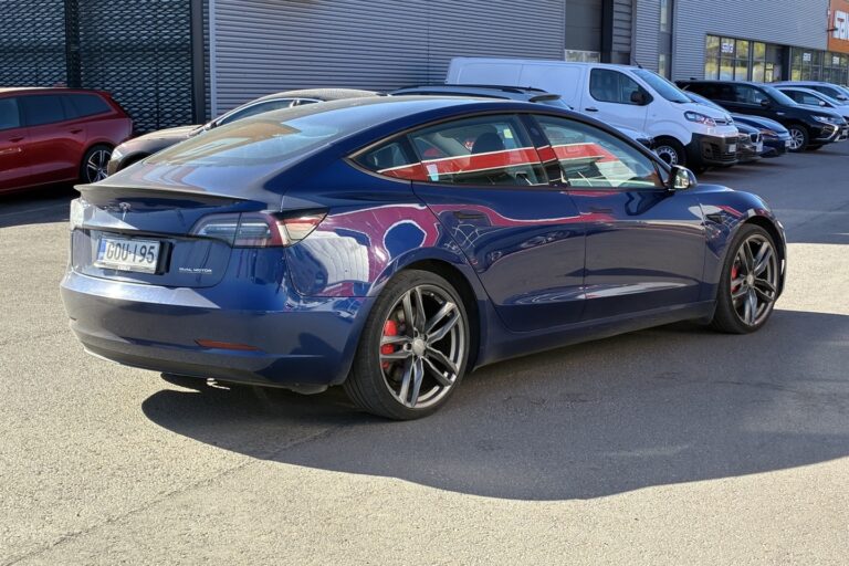 Tesla - Model 3 - Performance - Sedan