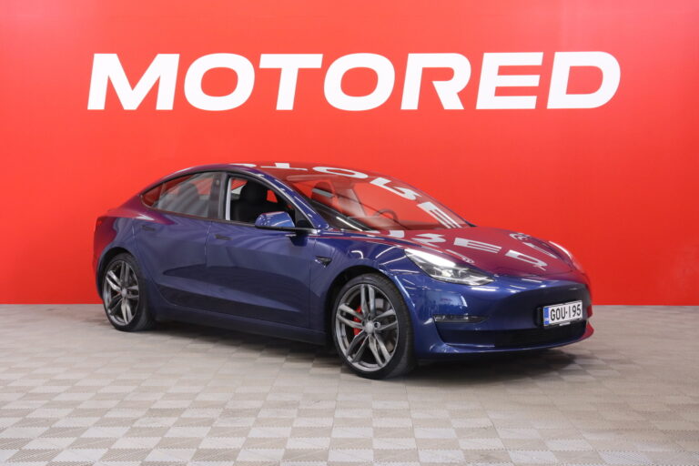 Tesla - Model 3 - Performance AWD // Suomi-auto / Refresh / Autopilot / Premium Audio / Sininen metalliväri / Lämpöpumppu // - Sedan