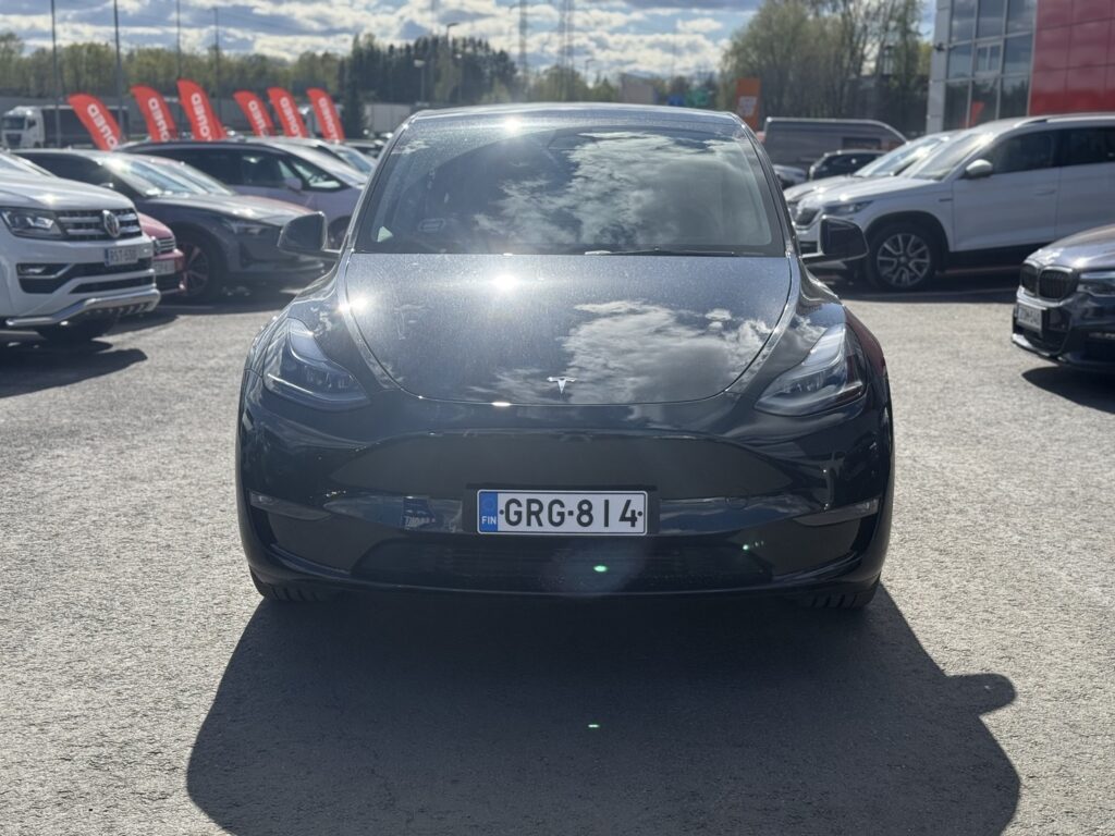 Tesla - Model Y - Performance Tesla - Model Y - Performance - Maastoauto