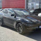 Tesla - Model Y - Performance - Maastoauto