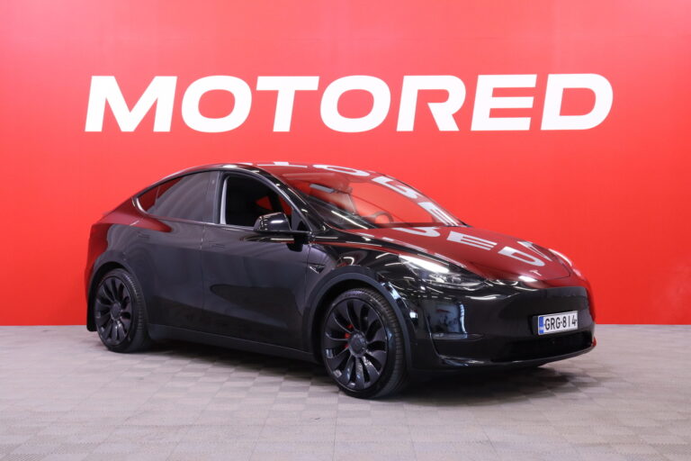 Tesla - Model Y - Performance // Matrix LED / AMD Ryzen / Premium Audio / 2x Vanteet / Lämpöpumppu / Lasikatto // - Maastoauto